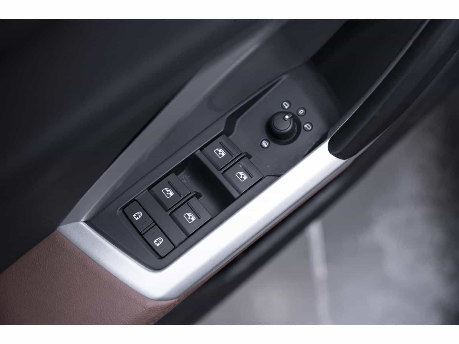 2021 Audi Q3 45 Komfort - Image 19