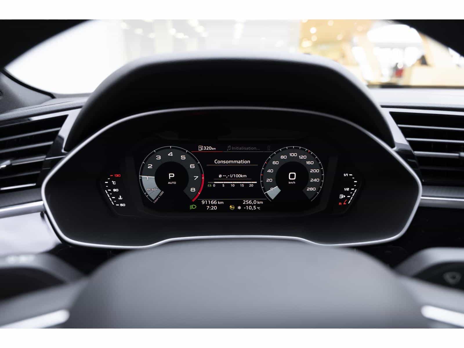 2021 Audi Q3 45 Komfort - Image 20