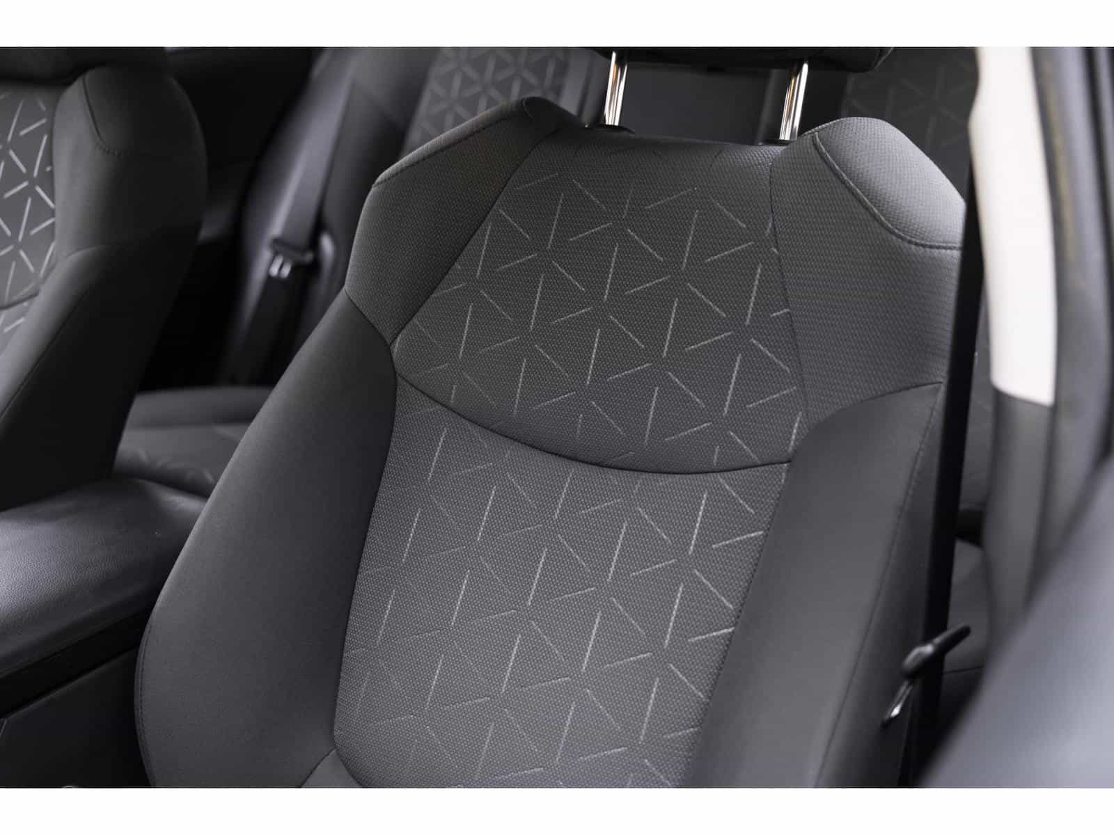 Image 15 Toyota RAV4 LE LE 2021