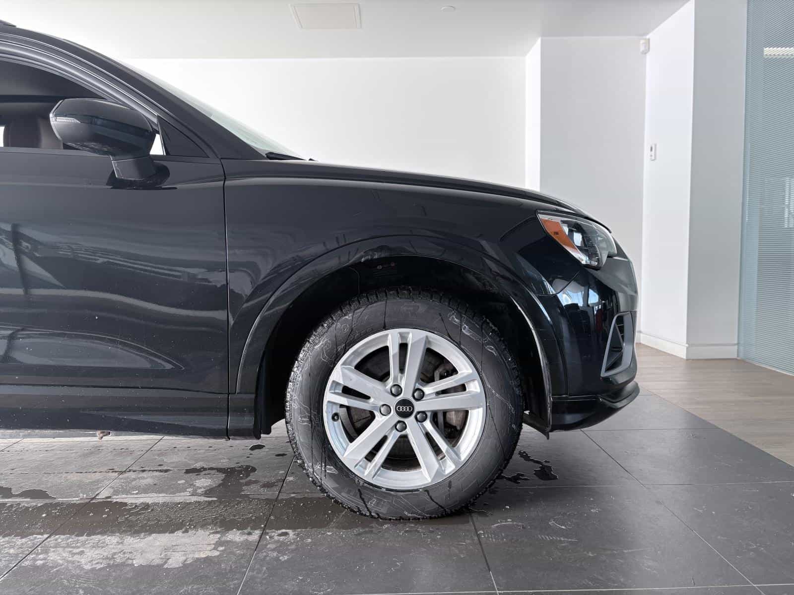 2022 Audi Q3 40 Komfort - Image 6