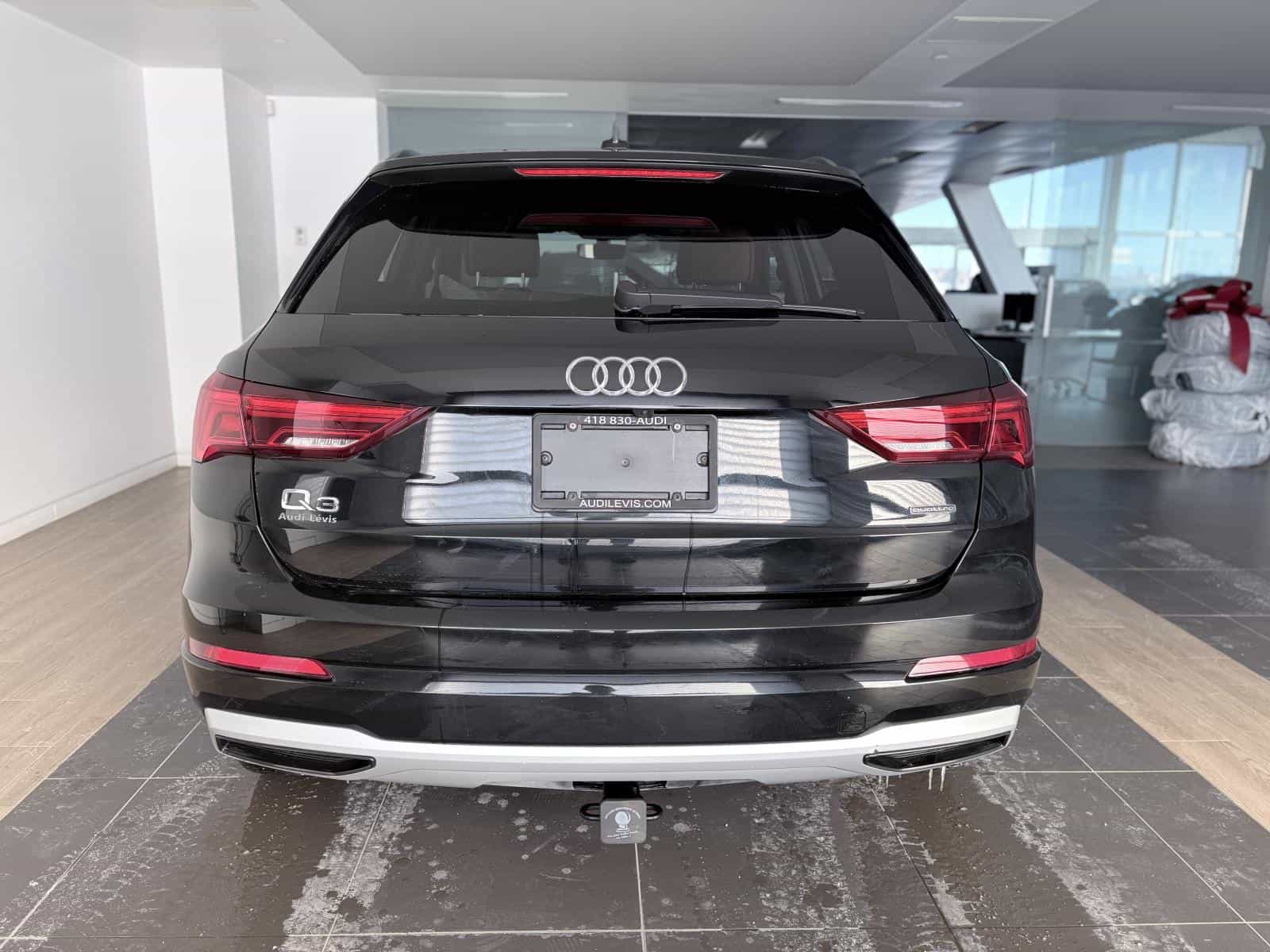 2022 Audi Q3 40 Komfort - Image 10