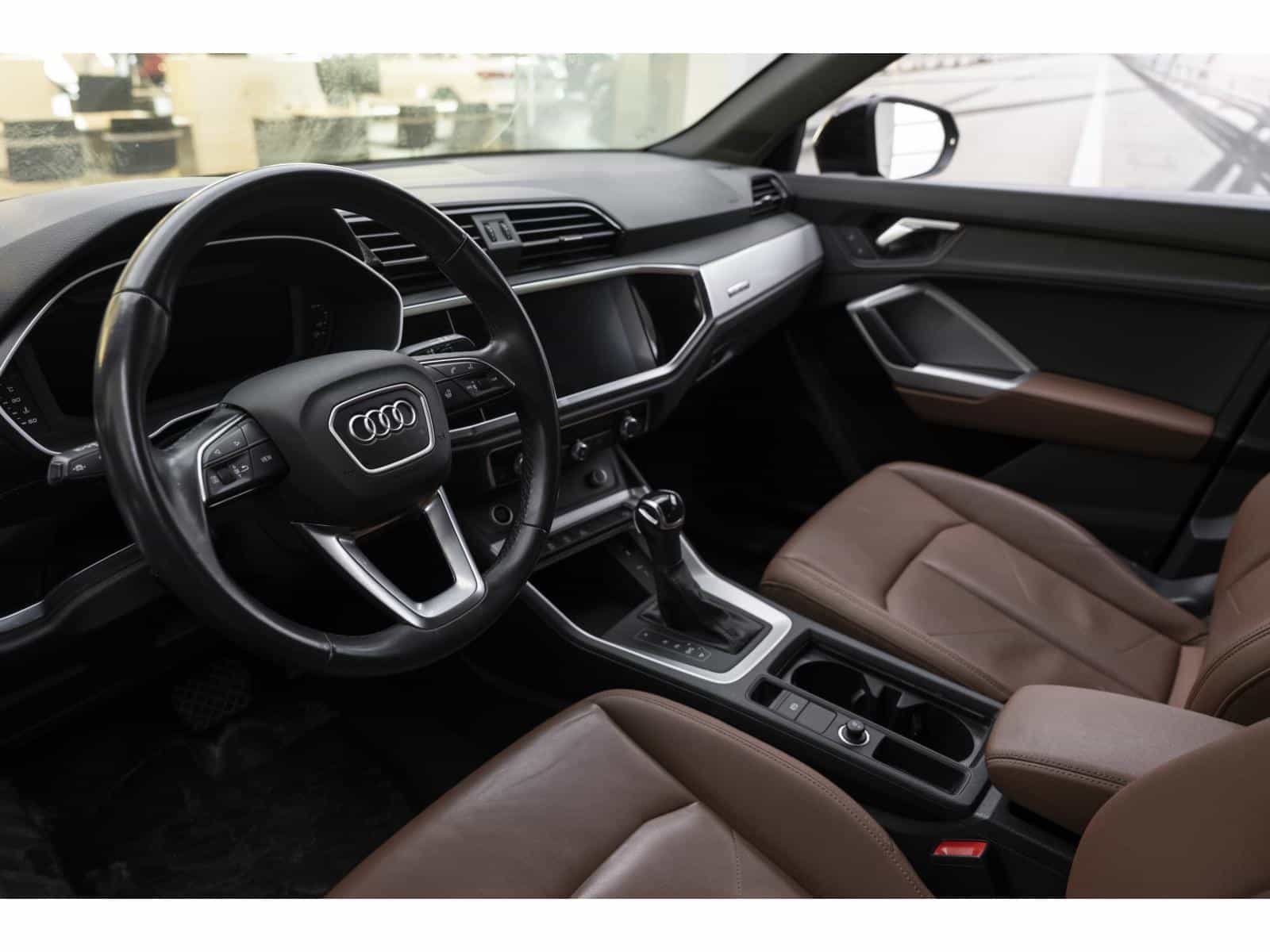 2022 Audi Q3 Premium 40 40 Komfort - Image 16