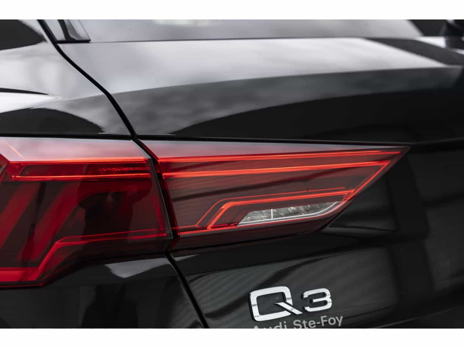 2022 Audi Q3 40 Komfort - Image 10