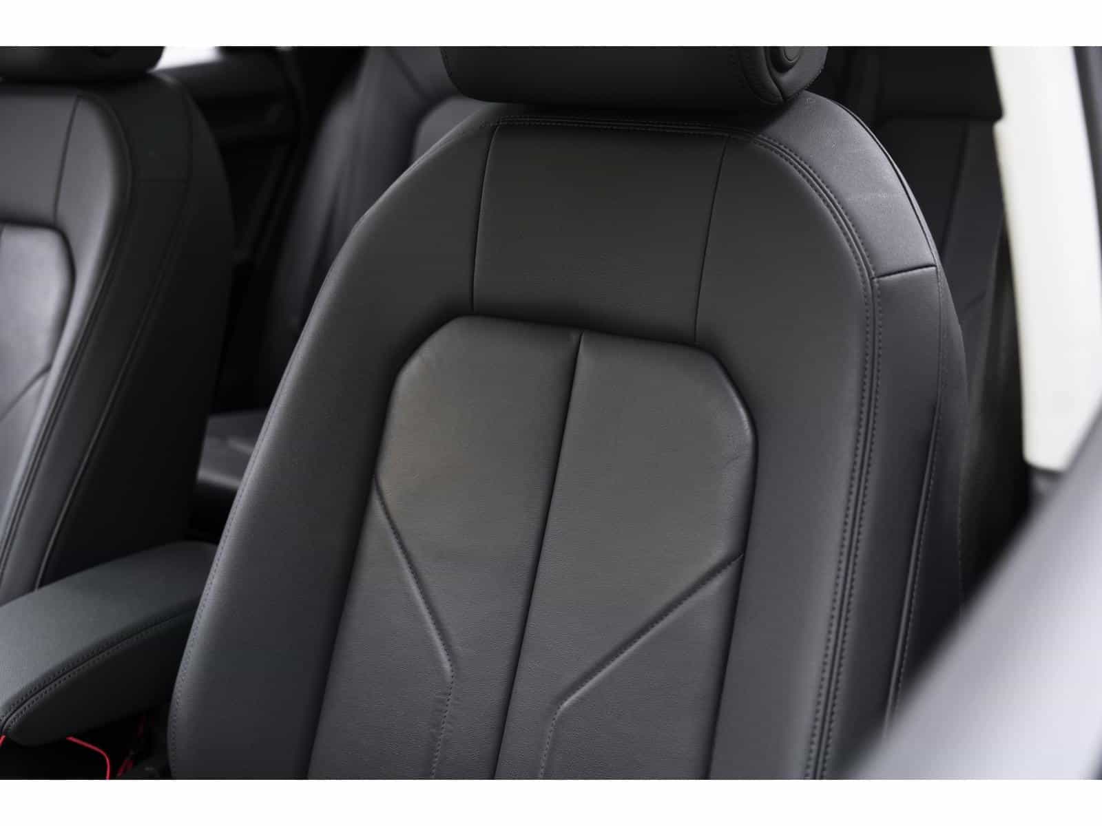 2022 Audi Q3 40 Komfort - Image 16