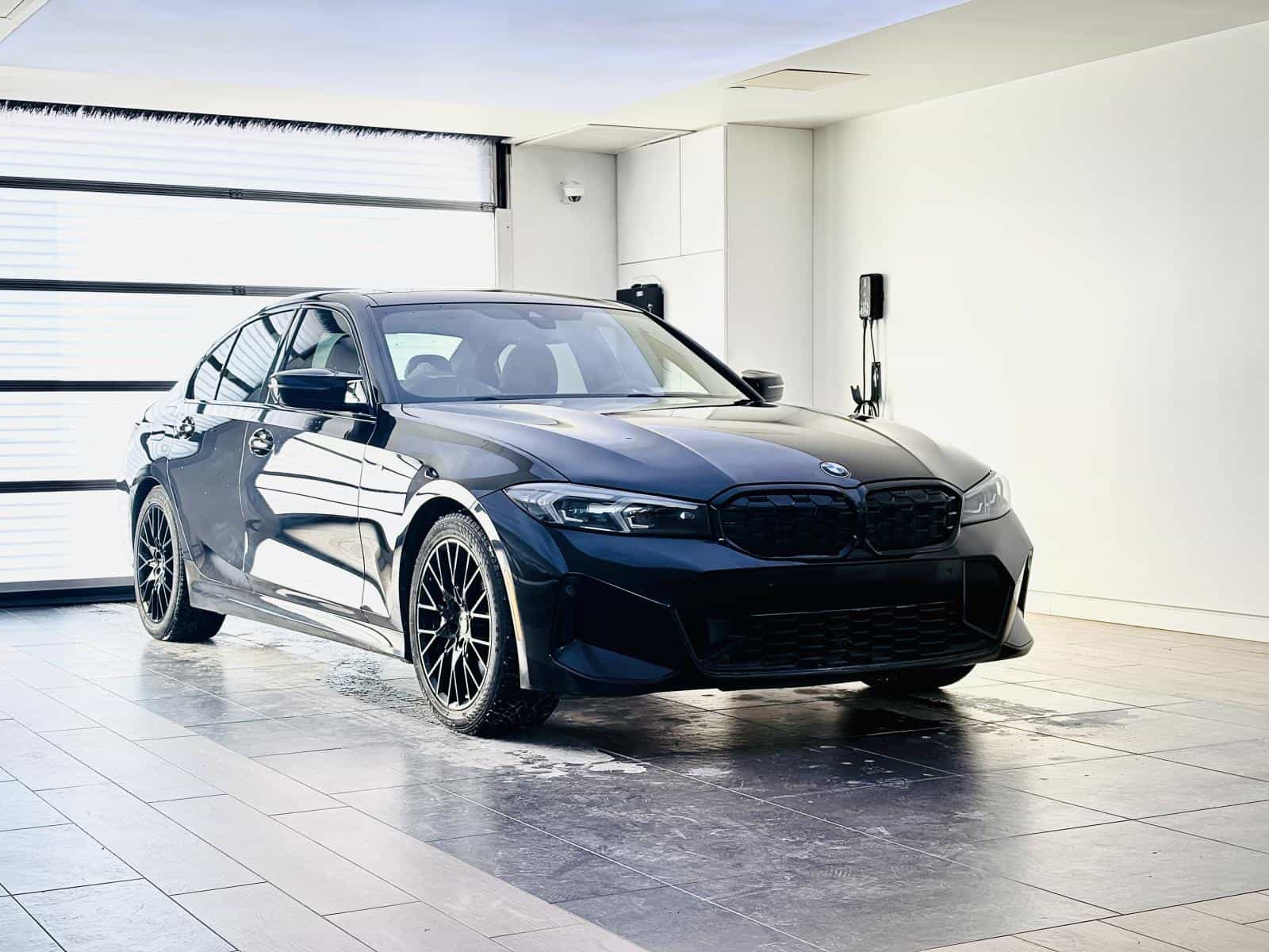2023 BMW 3 M340i xDrive - Image 1
