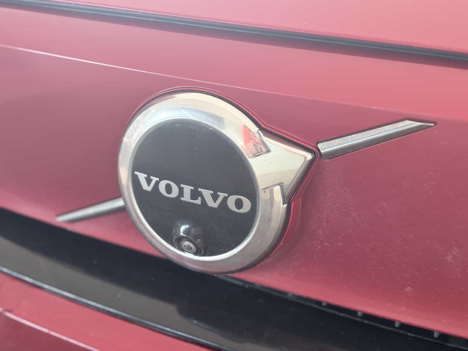 2024 Volvo C40 Recharge TWIN Plus - Image 3