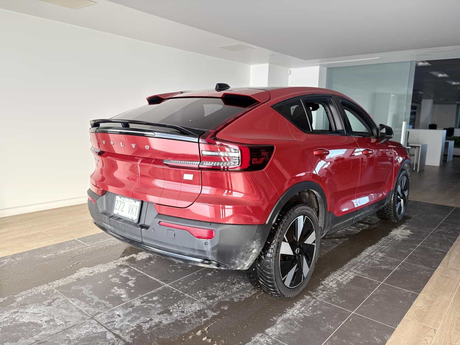 2024 Volvo C40 Recharge TWIN Plus - Image 8