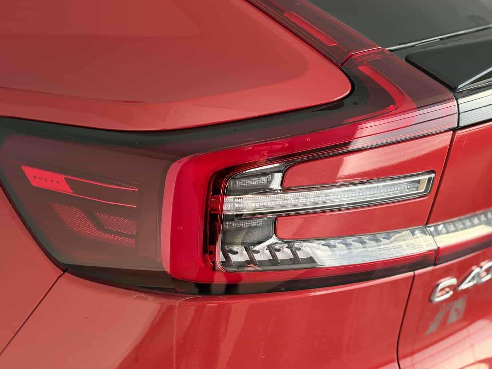 2024 Volvo C40 Recharge TWIN Plus - Image 12