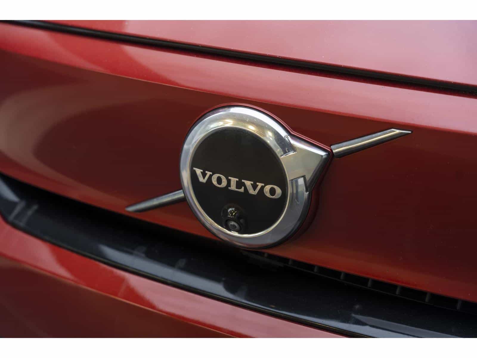 2024 Volvo C40 Recharge TWIN Plus - Image 3
