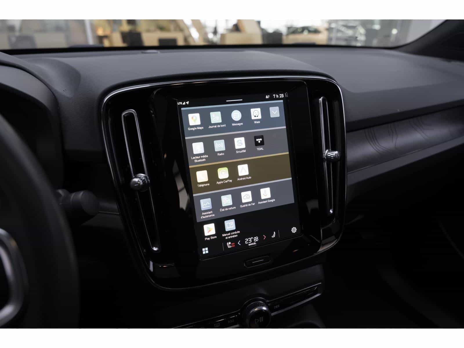 Image 21 Volvo C40 Recharge TWIN Plus 2024