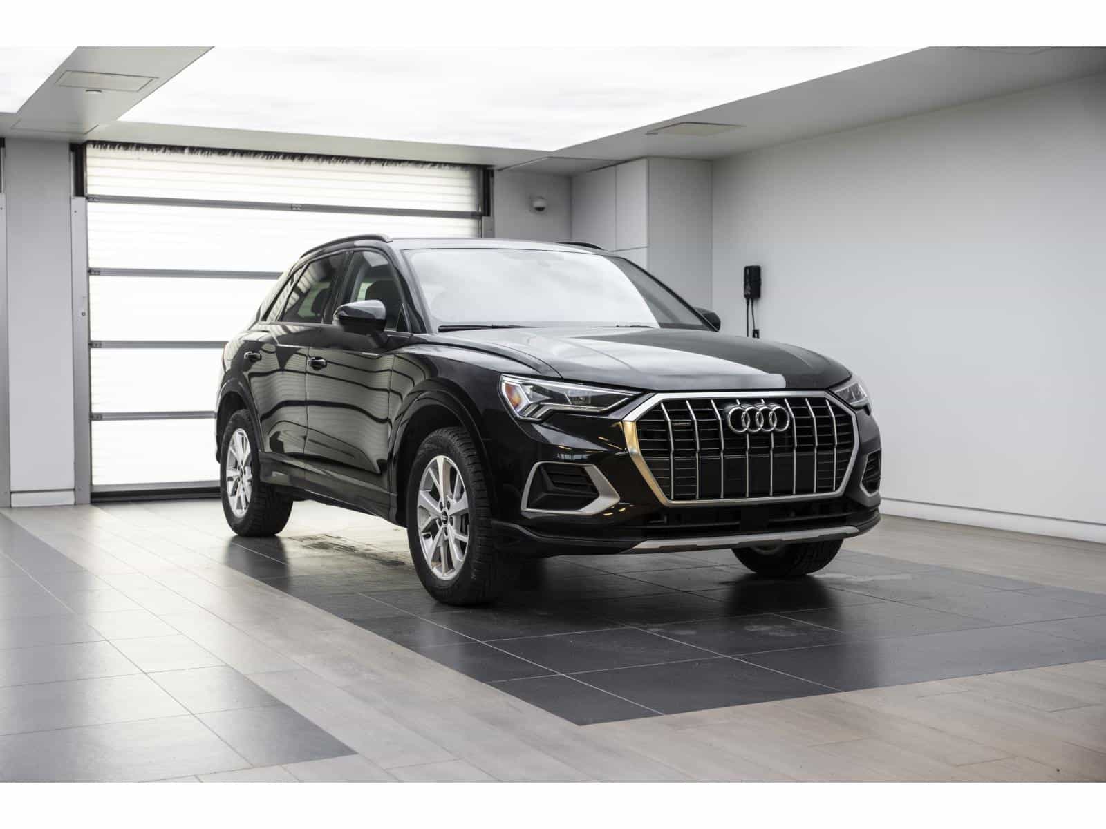 2023 Audi Q3 Komfort 45 - Image 1
