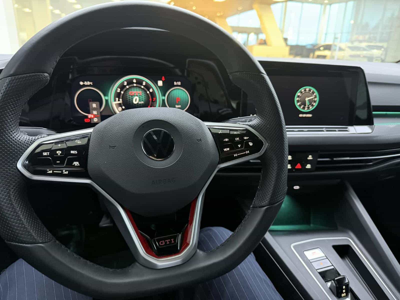 2022 Volkswagen GTI Autobahn - Image 12