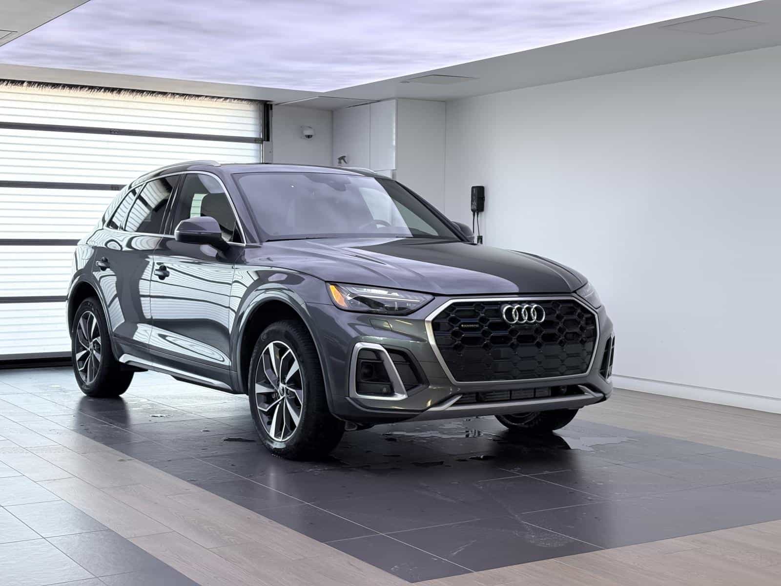 Image 1 Audi Q5 45 Technik 2022