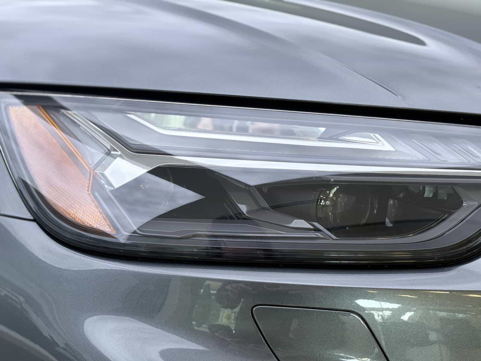 2022 Audi Q5 45 Technik - Image 2