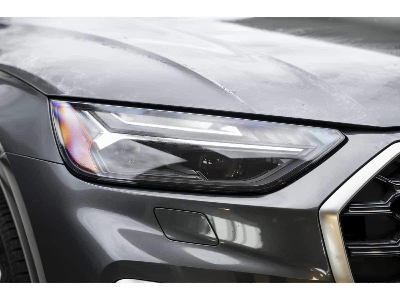 2022 Audi Q5 45 Technik - Image 2