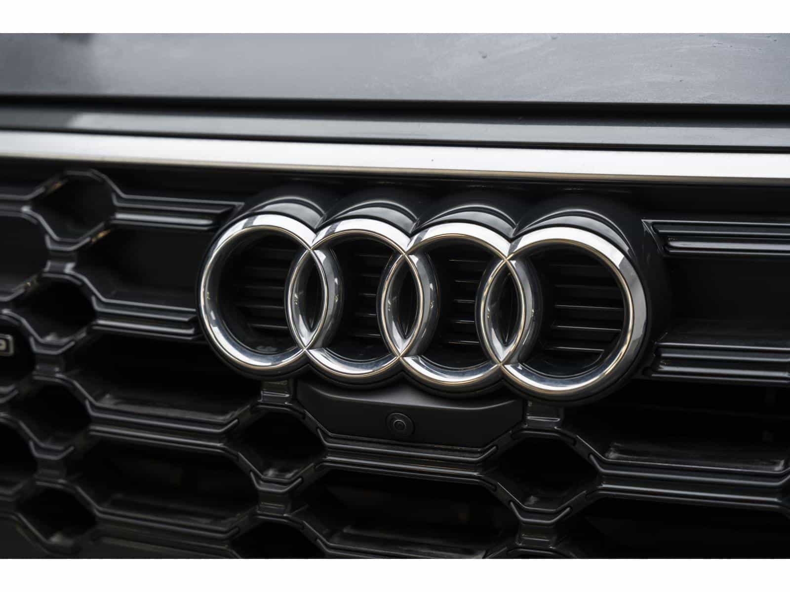 2022 Audi Q5 45 Technik - Image 3