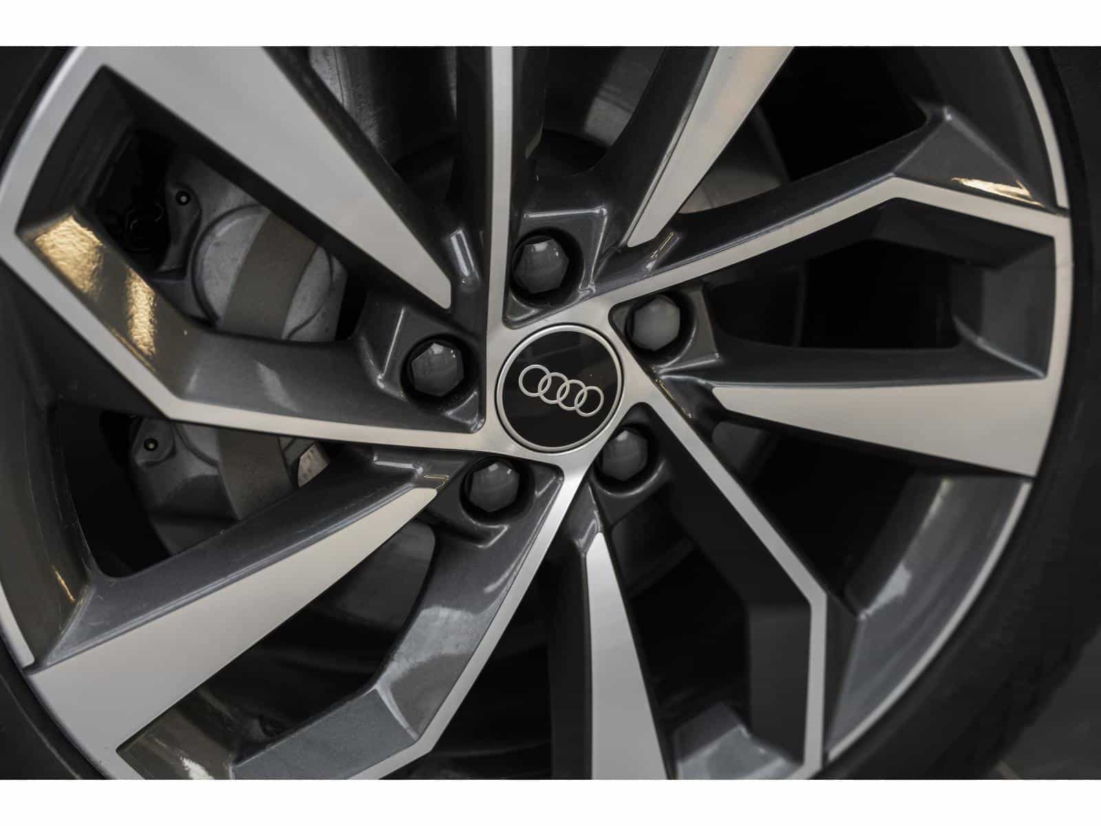 2022 Audi Q5 45 Technik - Image 7