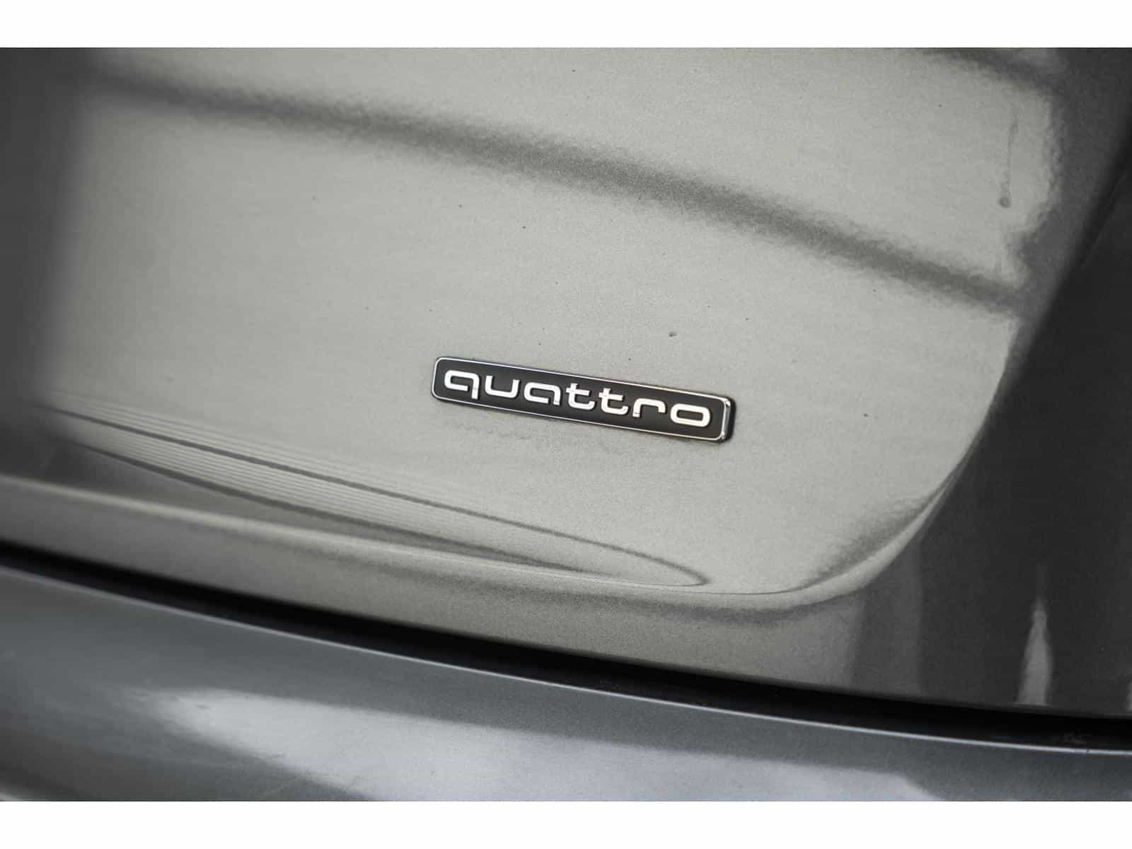 2022 Audi Q5 45 Technik - Image 10