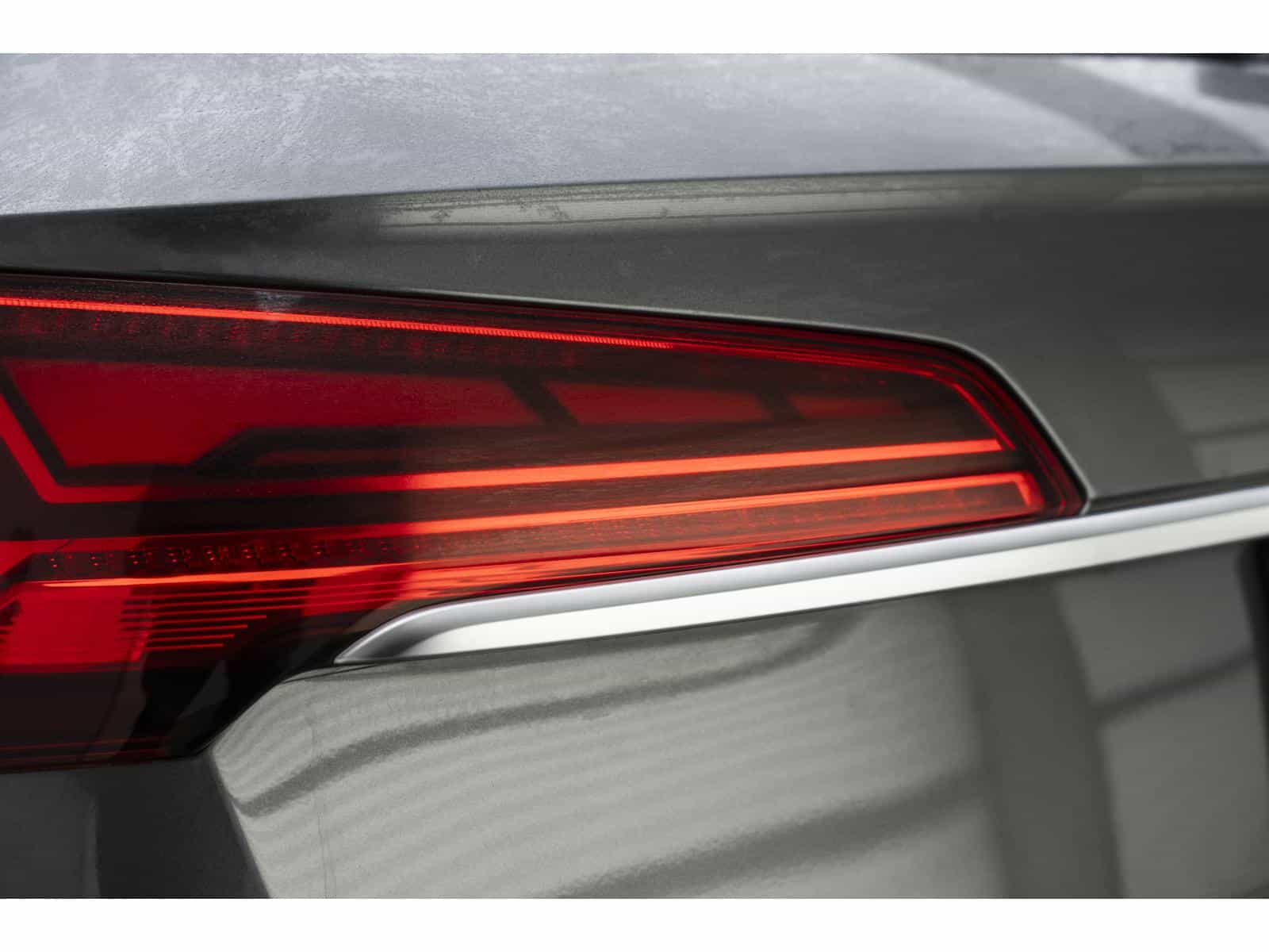 2022 Audi Q5 45 Technik - Image 12