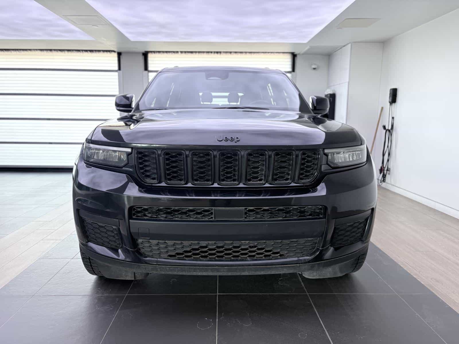 Image 4 Jeep Grand Altitude 2022