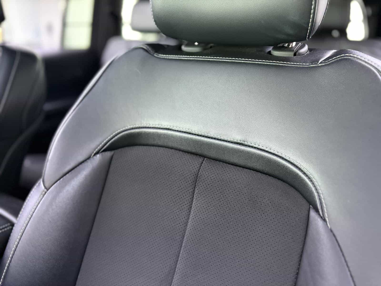 2022 Jeep Grand Altitude - Image 14