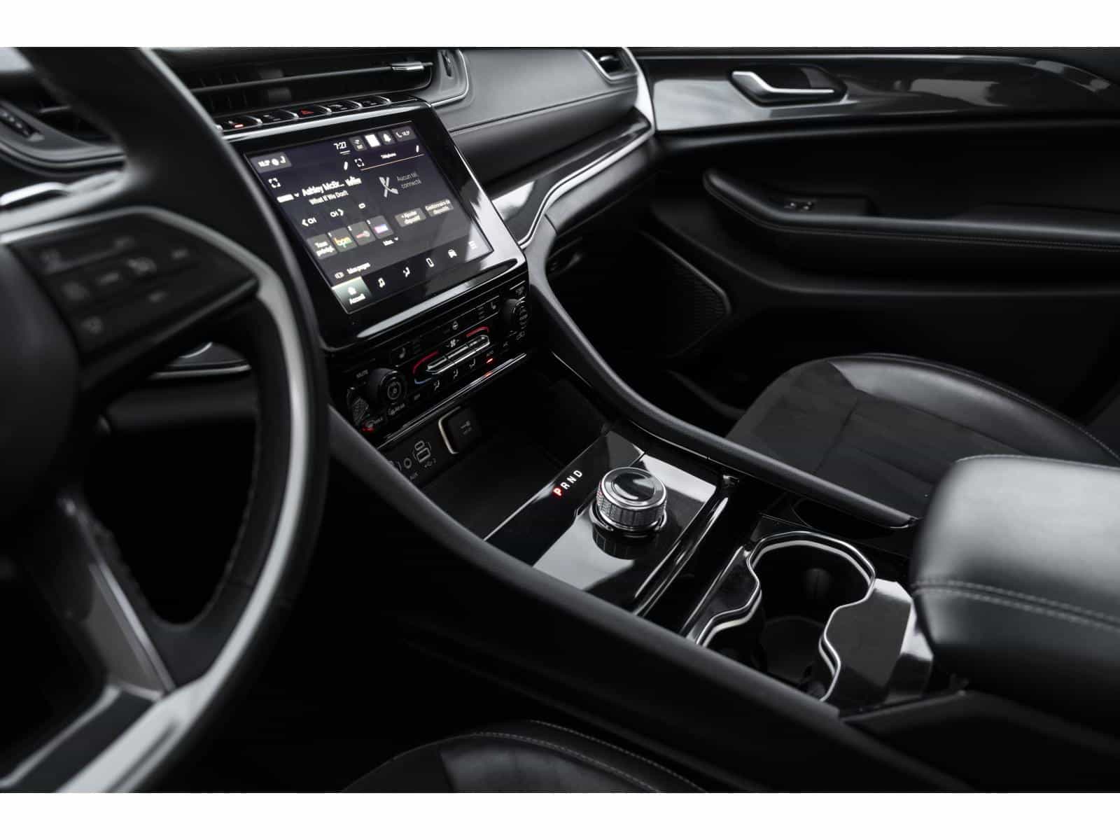 2022 Jeep Grand Cherokee L Altitude - Image 18