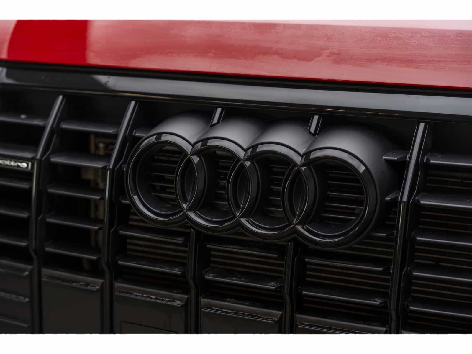 2023 Audi Q3 Komfort 45 - Image 3