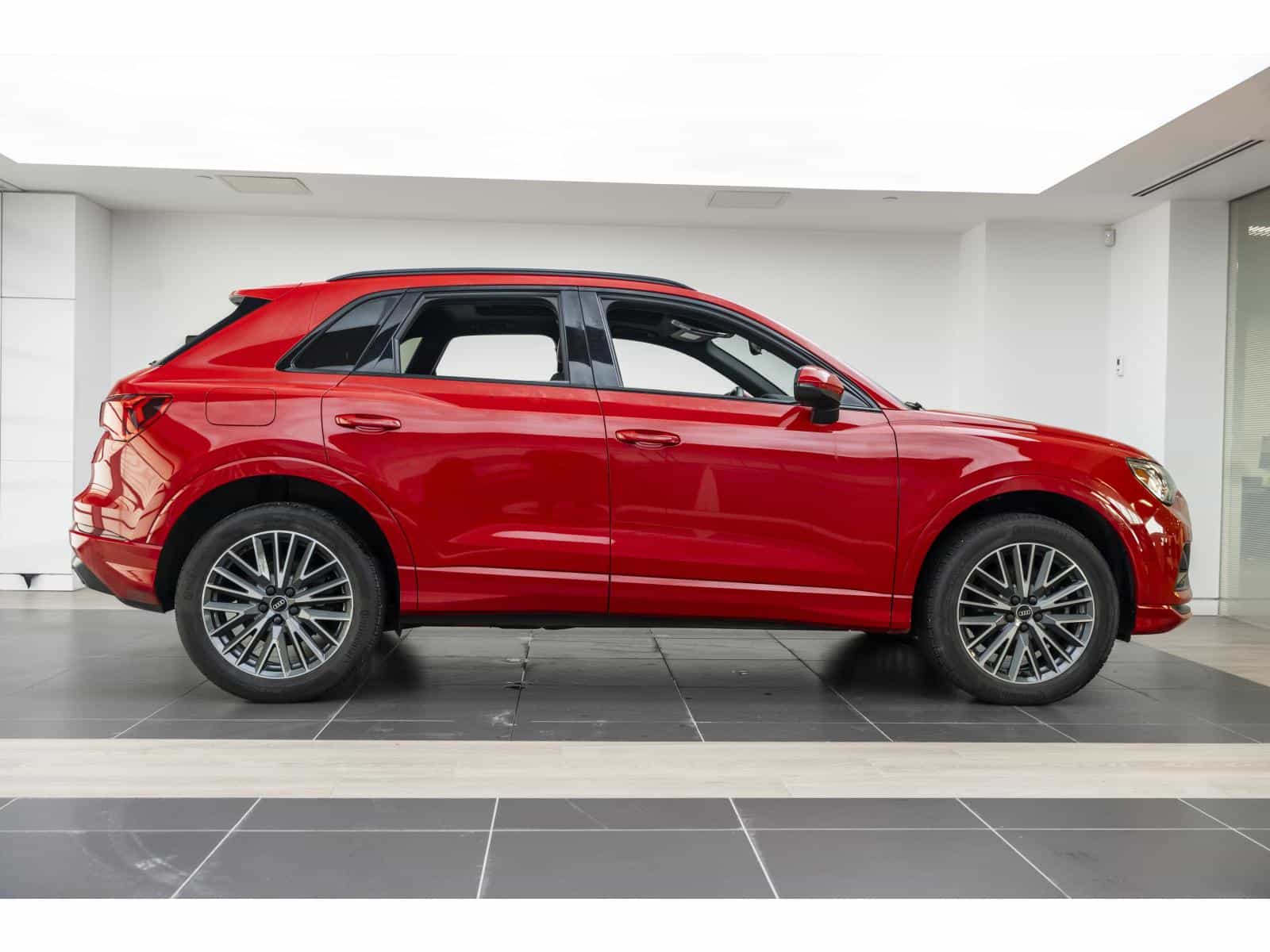 Image 8 Audi Q3 Komfort 45 2023