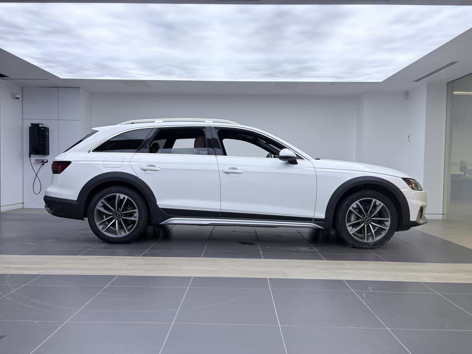2023 Audi A4 Allroad 45 Progressiv - Image 5