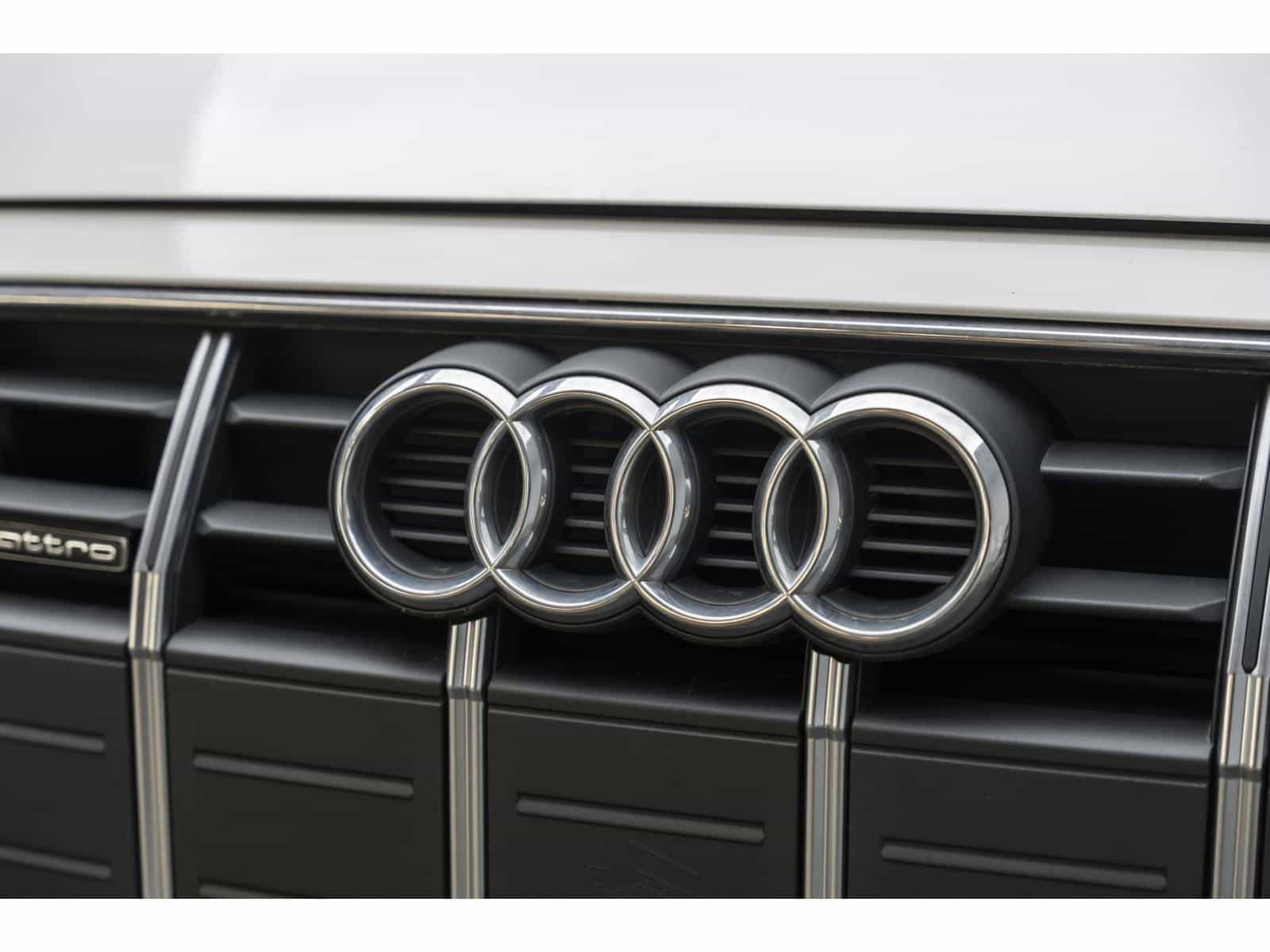 2023 Audi A4 45 Progressiv - Image 3