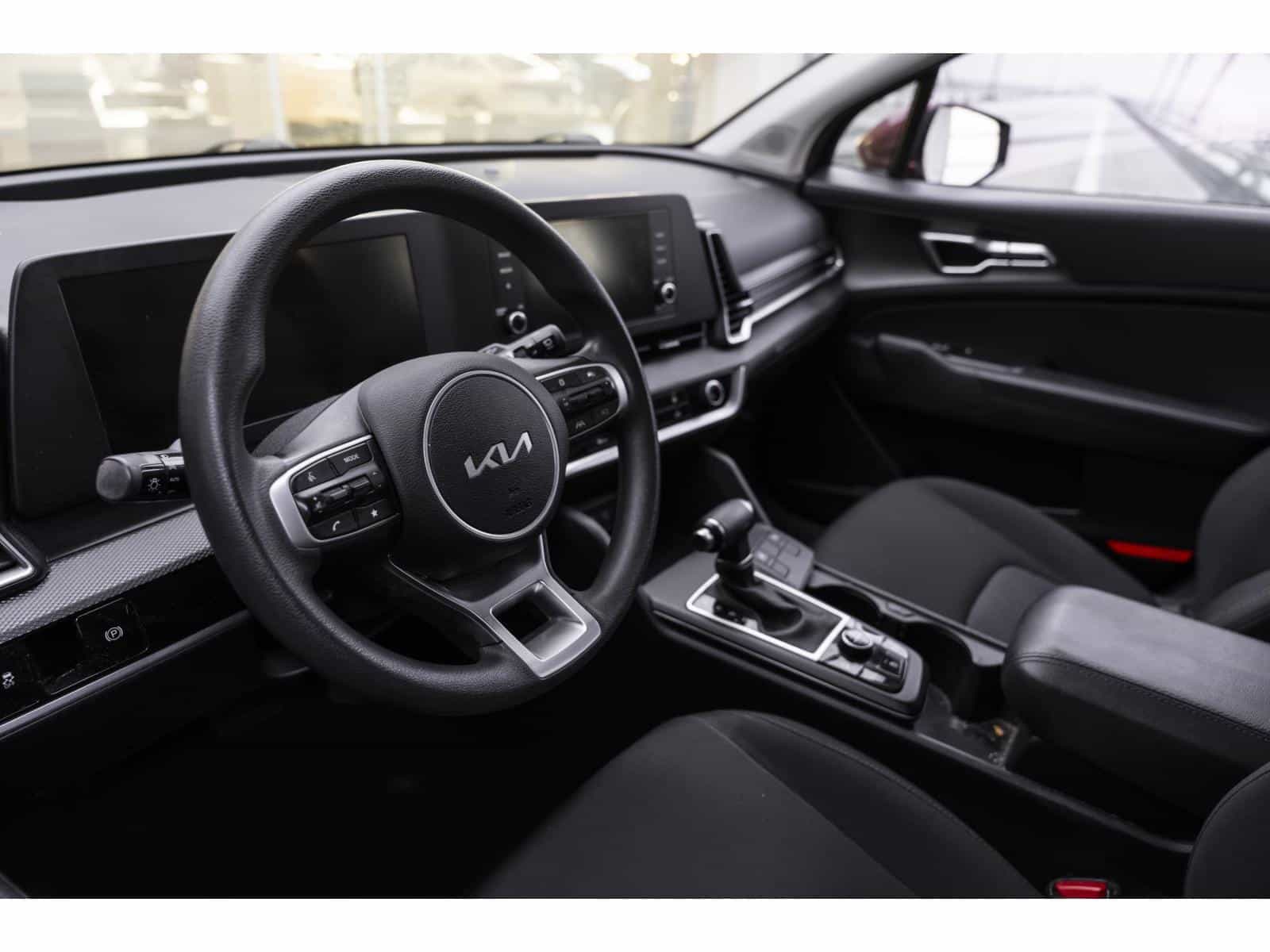 2023 Kia Sportage LX AWD - Image 15