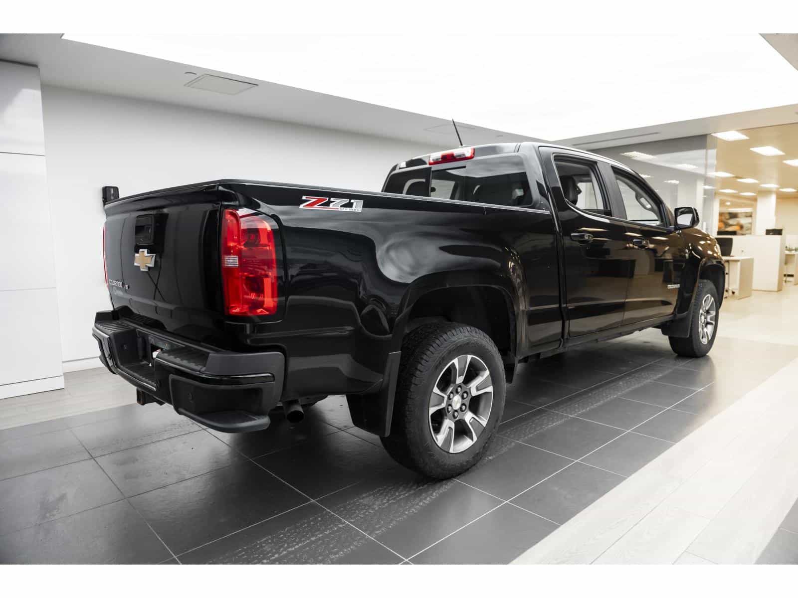 2020 Chevrolet Colorado Z71 - Image 8