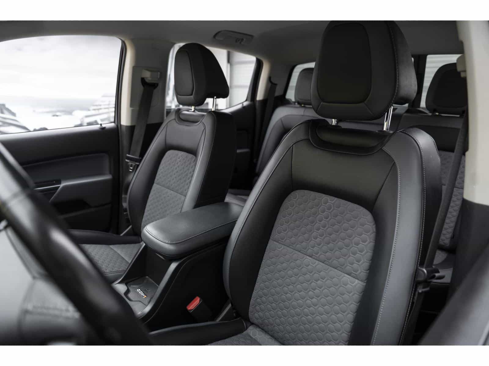 2020 Chevrolet Colorado Z71 - Image 12