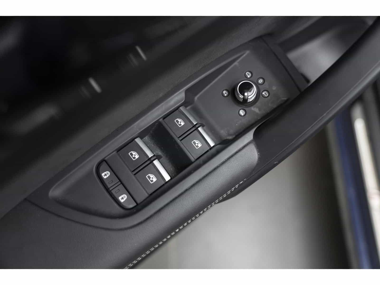 2023 Audi SQ5 Progressiv - Image 22