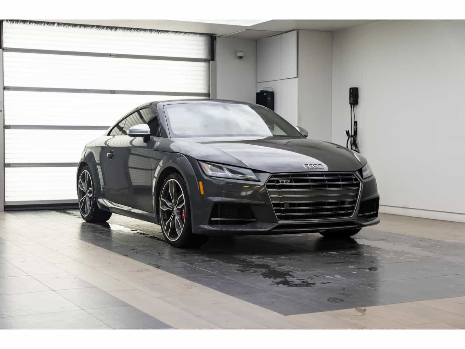 Image 1 Audi TTS Base 2017