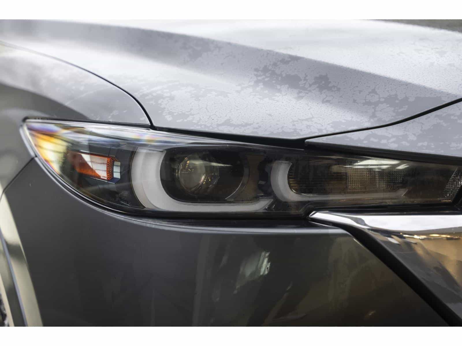 2022 Mazda CX-5 Signature - Image 2