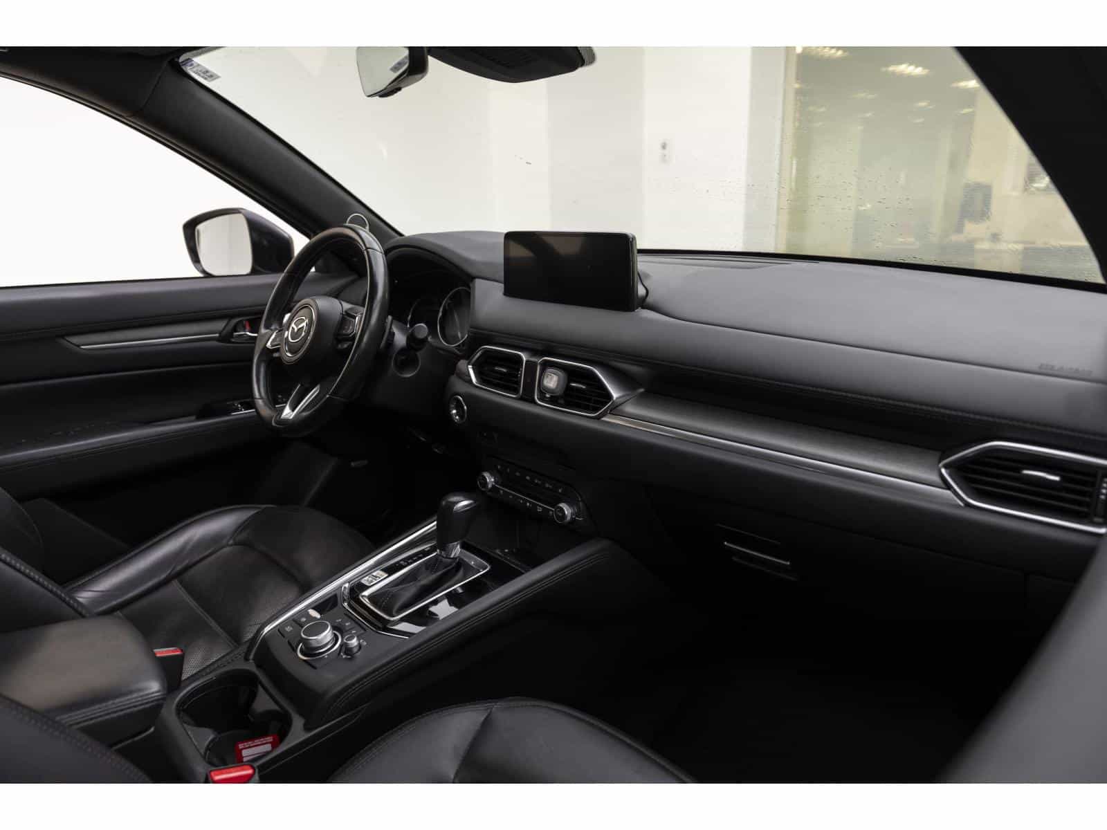 2022 Mazda CX-5 Signature - Image 12