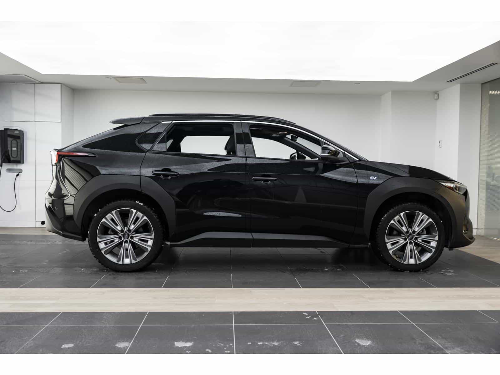 2024 Subaru Solterra Technology - Image 7