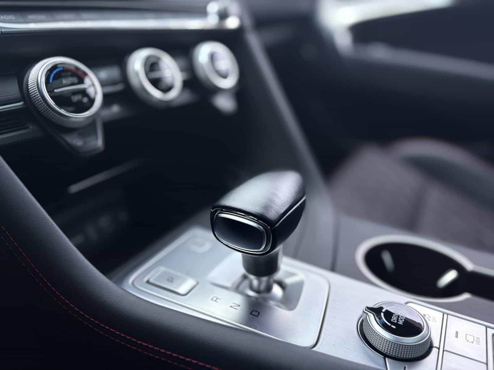 2021 Genesis G70 Sport 3.3T - Image 18