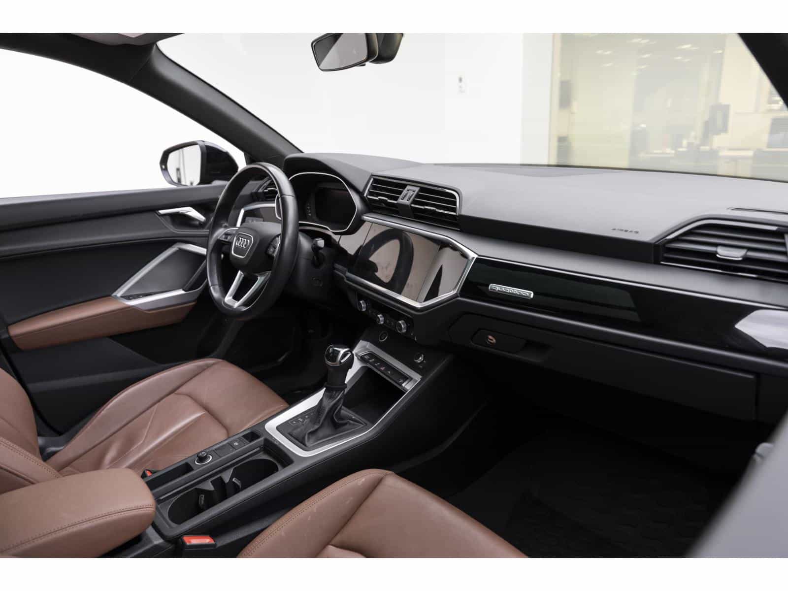 Image 14 Audi Q3 45 Komfort 2023