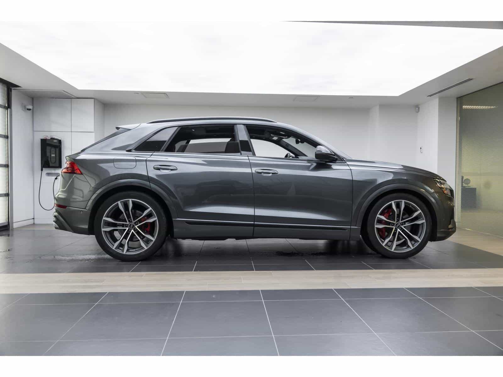 Image 7 Audi SQ8 V8 4.0L TFSI Black Optics 2023