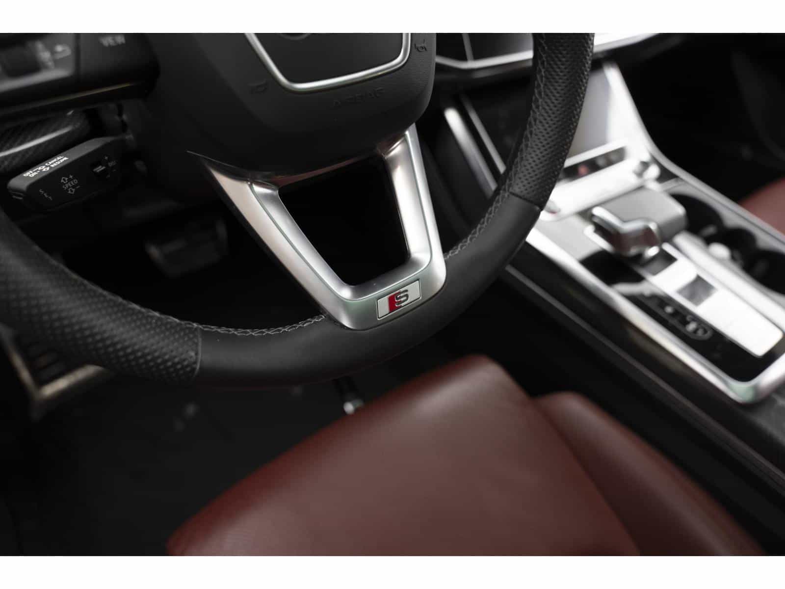 Image 18 Audi SQ8 V8 4.0L TFSI Black Optics 2023