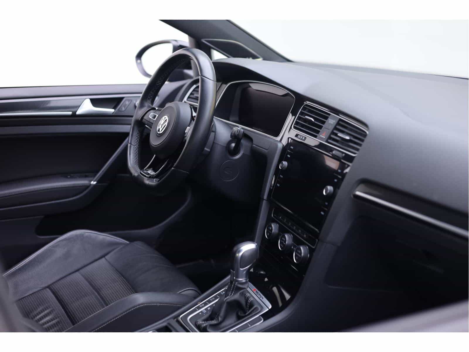 Image 11 Volkswagen Golf R Base 2018