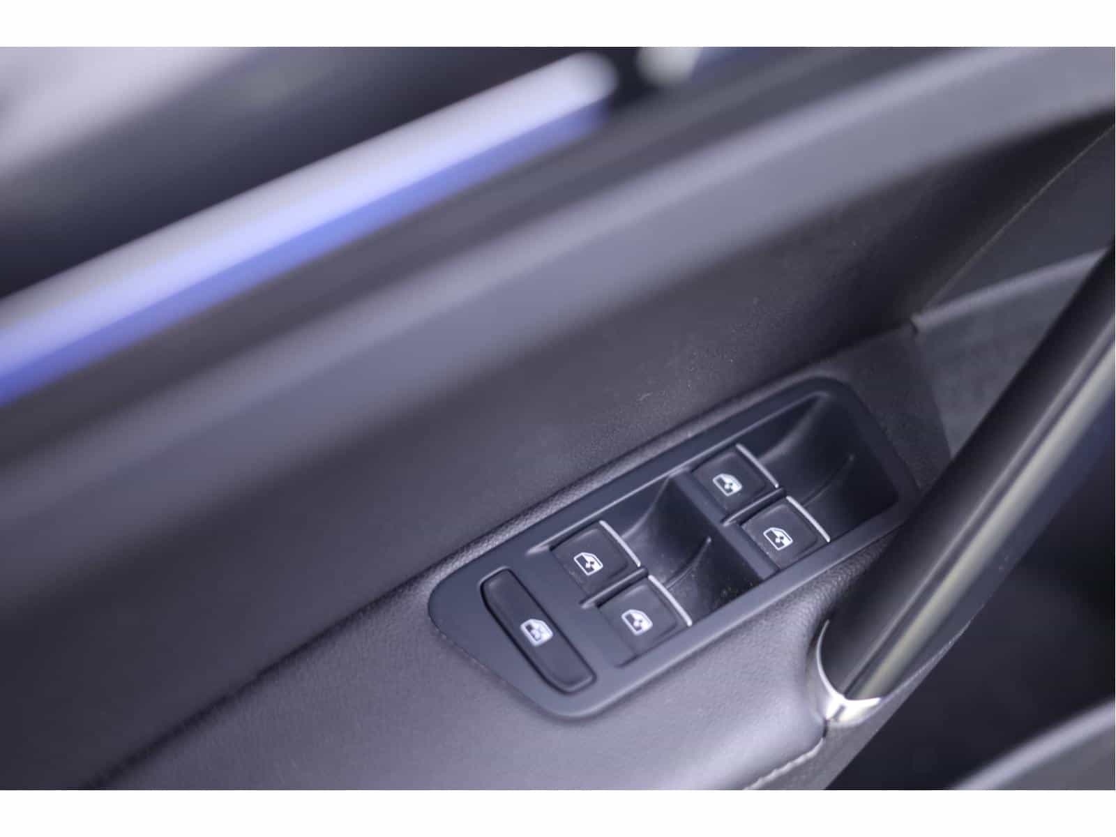 Image 18 Volkswagen Golf R Base 2018