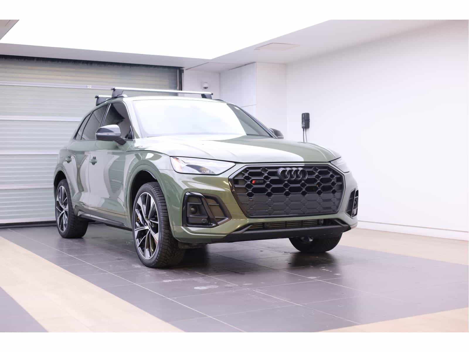 2023 Audi SQ5 3.0T Progressiv - Image 1