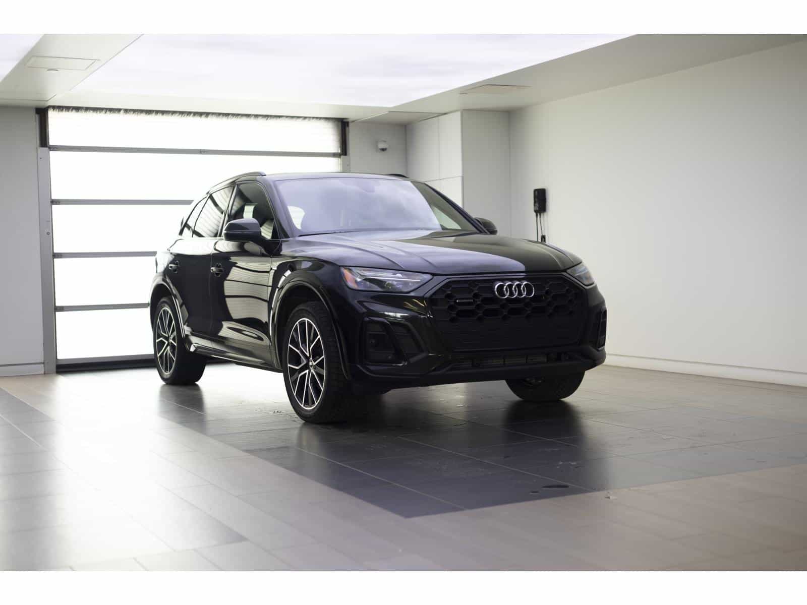 2023 Audi Q5 Progressiv 45 - Image 1