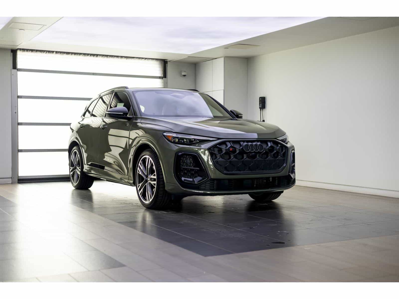 2025 Audi SQ5 3.0T Progressiv - Image 1