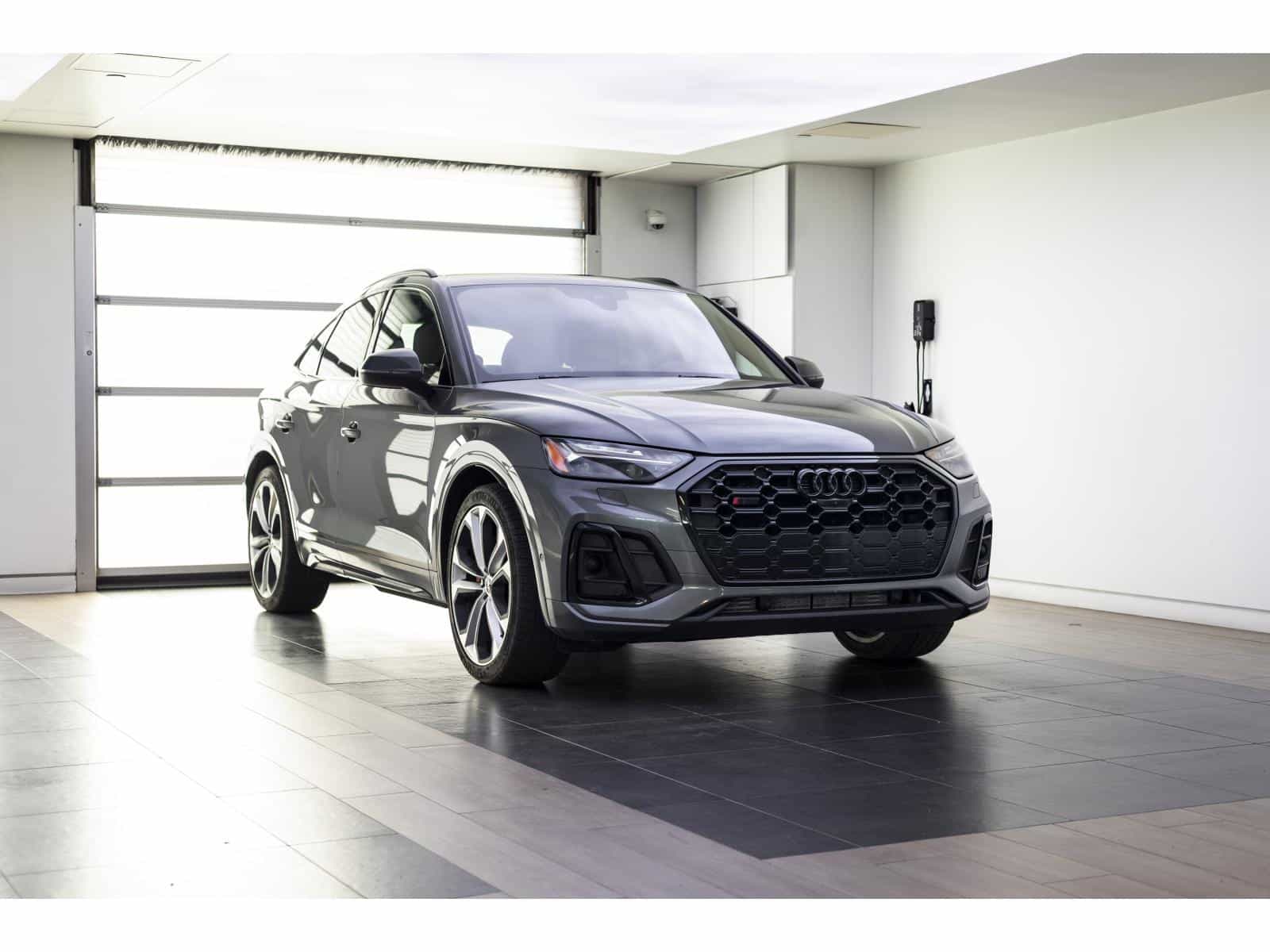 2022 Audi SQ5 Progressiv - Image 1