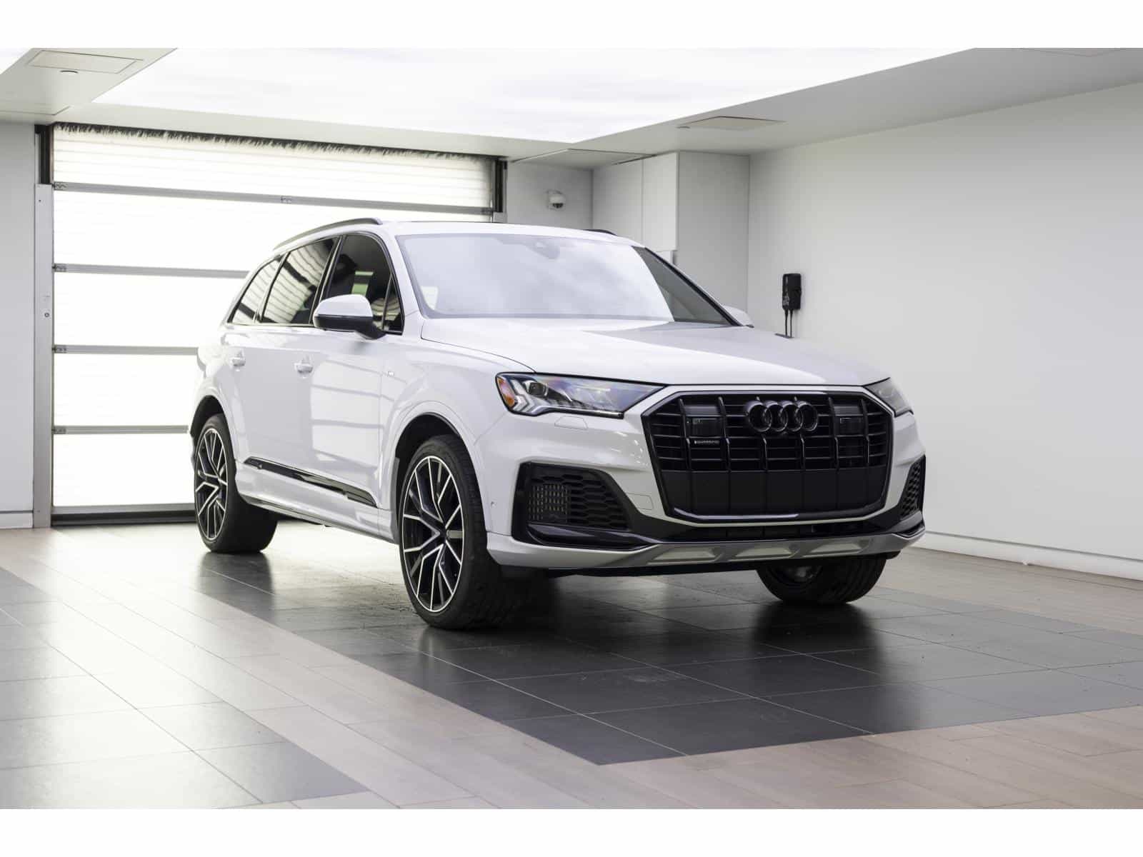 2024 Audi Q7 Progressiv 55 - Image 1