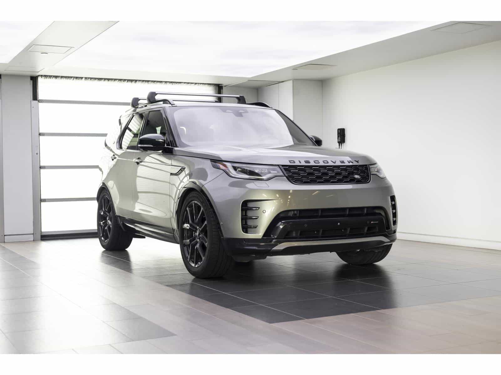 2023 Land Rover Rover P360 R-Dynamic S - Image 1